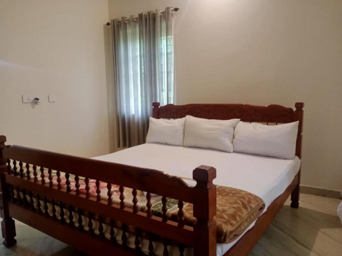 Sinai Homestay Alappuzha Bagian luar foto