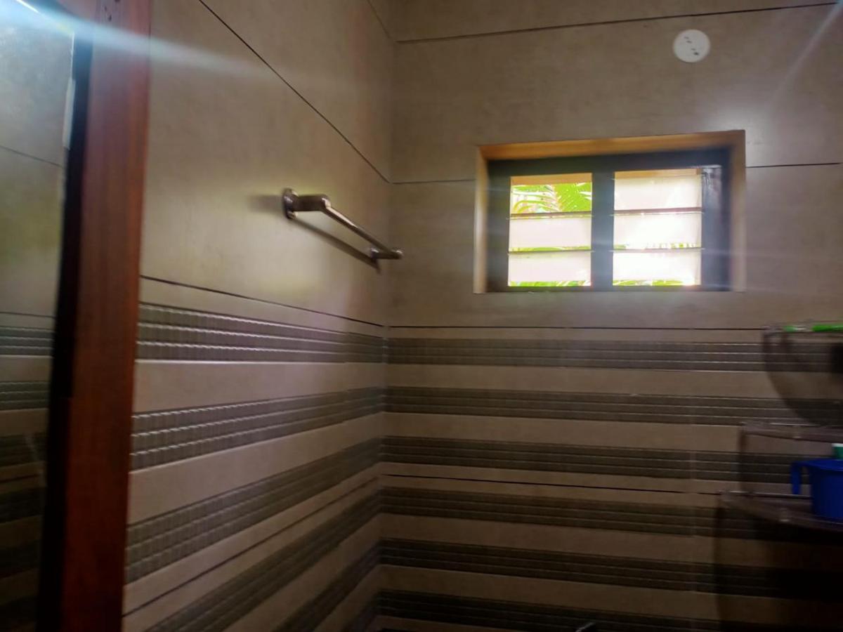 Sinai Homestay Alappuzha Bagian luar foto